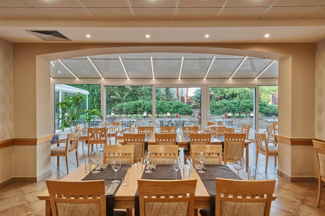 Hotel Akademie A Depandance Jarmila 4*