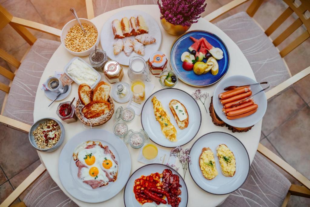 Hotel Akademie A Depandance Jarmila 4*